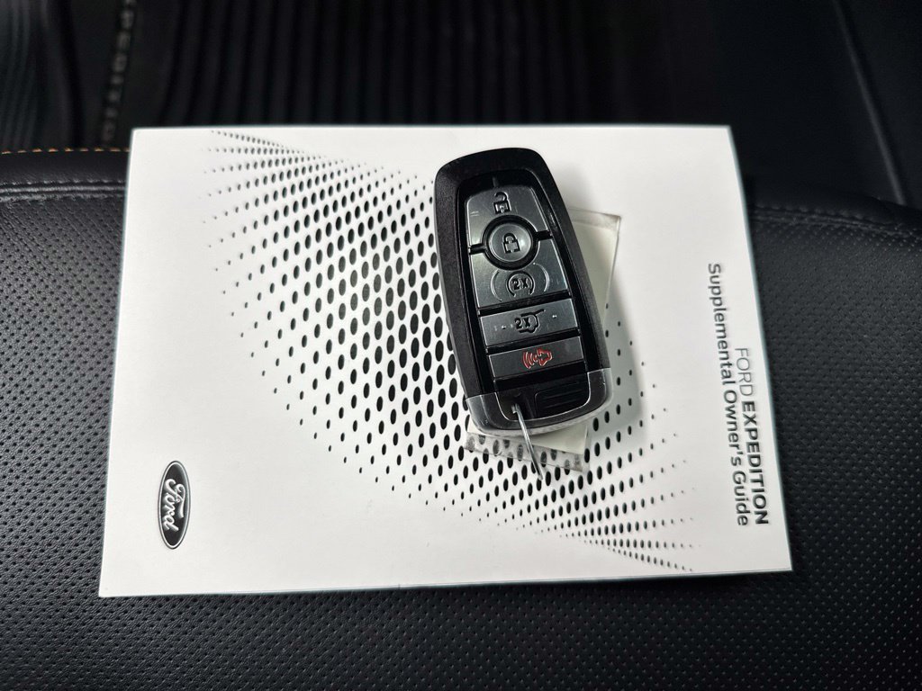 Used 2025 Ford Expedition Tremor AWD/4WD image 45
