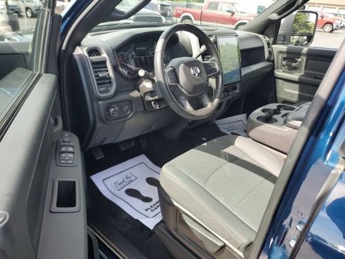 Used 2024 RAM 2500 Tradesman w/ Chrome Appearance Group AWD/4WD image 12