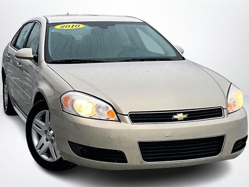 Used 2010 Chevrolet Impala LT w/ Luxury Edition Package image 3