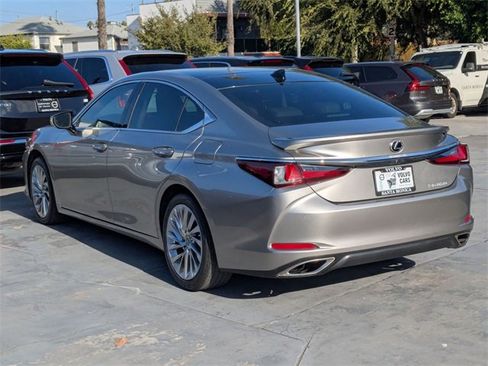 Used 2021 Lexus ES 350 Luxury w/ Accessory Package 2 image 5