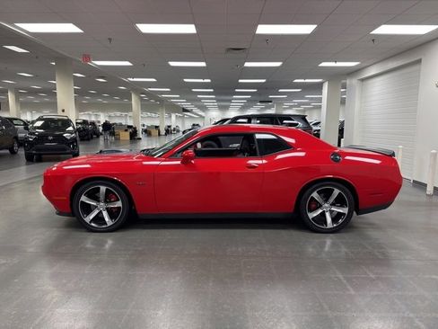 Used 2016 Dodge Challenger R/T Plus image 4