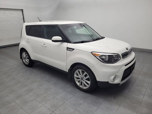 Used 2019 Kia Soul + FWD image 11