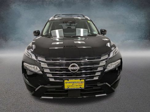 Used 2026 Nissan Rogue Platinum w/ Platinum Premium Package AWD/4WD image 2