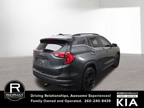 Used 2020 GMC Terrain SLE w/ Driver Convenience Package image 7