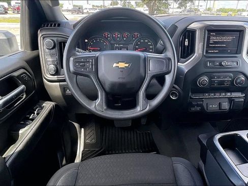 Used 2024 Chevrolet Silverado 2500 Custom w/ Custom Convenience Package AWD/4WD image 8