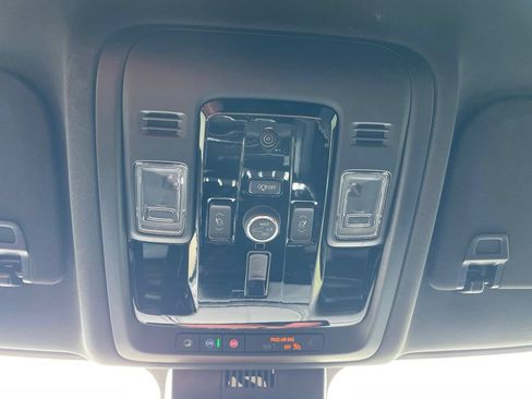 Used 2026 GMC Yukon XL Elevation w/ LPO, Floor Liner Package AWD/4WD image 19