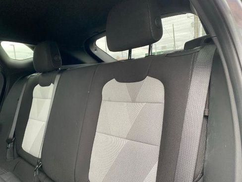 Used 2024 Chevrolet Trax RS w/ Sunroof Package FWD image 30