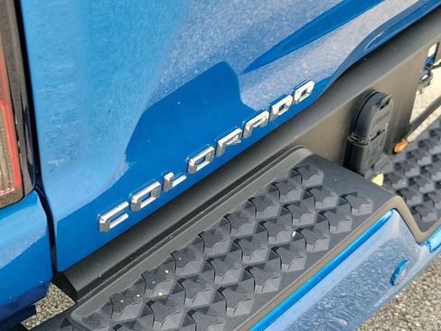 Used 2024 Chevrolet Colorado LT w/ LT Convenience Package RWD image 6