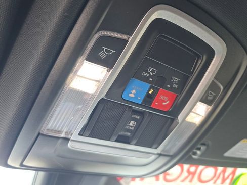 Used 2025 RAM 1500 Rebel AWD/4WD image 32