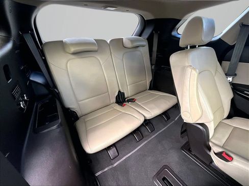 Used 2018 Hyundai Santa Fe Limited AWD/4WD image 29