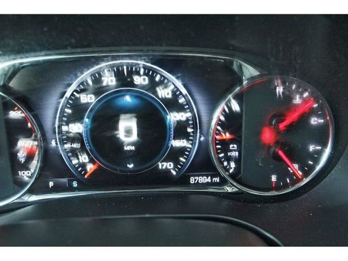 Used 2019 GMC Acadia Denali w/ Technology Package FWD image 17