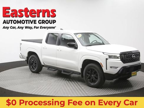 Used 2023 Nissan Frontier SV w/ Midnight Edition Package AWD/4WD image 45