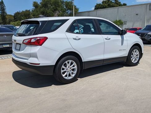 Used 2020 Chevrolet Equinox LS FWD image 5