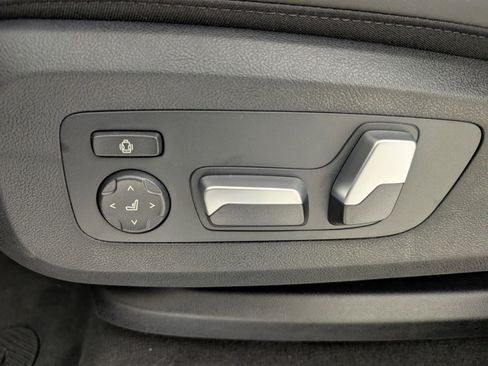 Used 2026 BMW X5 sDrive40i w/ Parking Assistance Package image 13