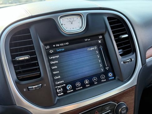 Used 2018 Chrysler 300 C w/ Safetytec Plus Group RWD image 44