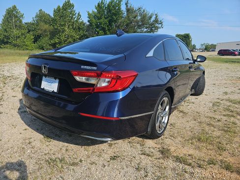Used 2018 Honda Accord EX-L image 4
