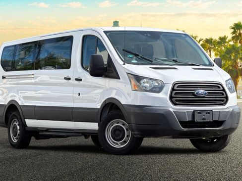 Used 2018 Ford Transit 350 XL image 2
