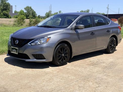 Used 2017 Nissan Sentra SV w/ Style Package FWD image 1
