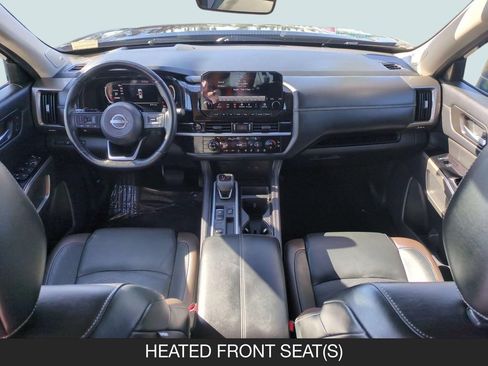 Certified 2025 Nissan Pathfinder Platinum FWD image 13