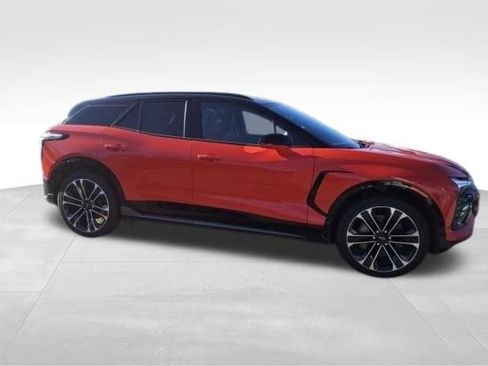 Used 2025 Chevrolet Blazer EV SS image 2