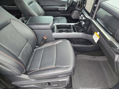 Certified 2024 Ford F250 Lariat w/ Lariat Ultimate Package AWD/4WD image 13