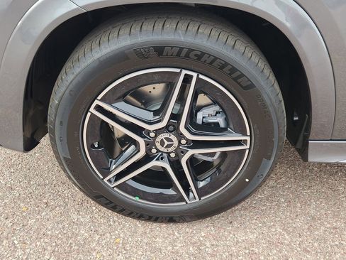 New 2026 Mercedes-Benz GLE 450 4MATIC image 10