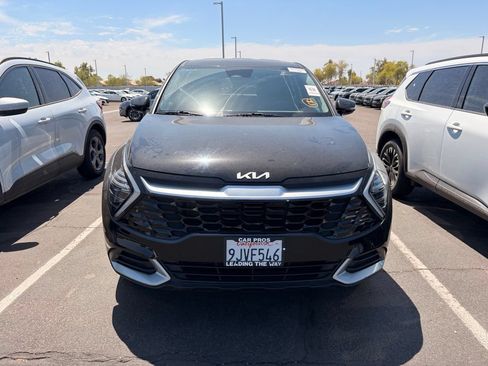 Used 2024 Kia Sportage EX FWD image 3