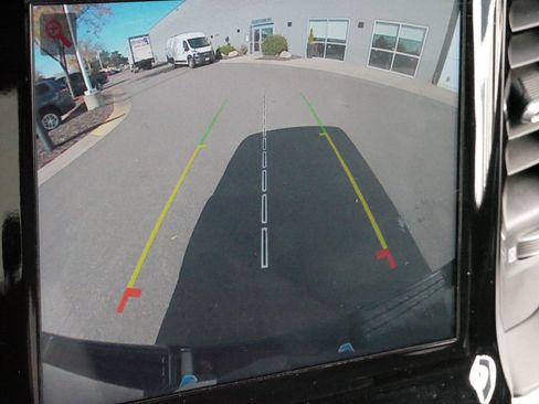 Used 2022 RAM 1500 Big Horn image 30