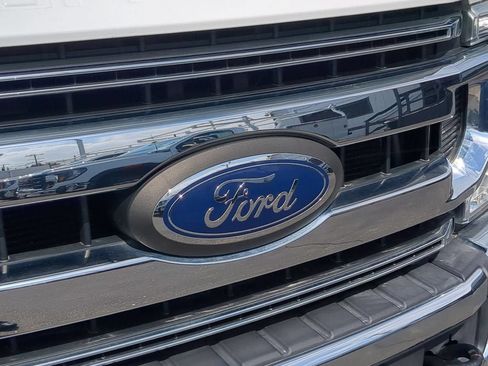Used 2020 Ford F550 2WD Regular Cab Super Duty image 30