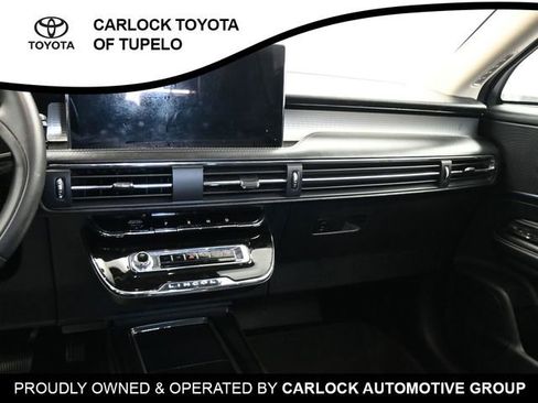 Used 2023 Lincoln Corsair Standard image 22