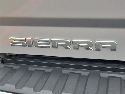 Used 2015 GMC Sierra 1500 SLE w/ SLE Value Package image 23