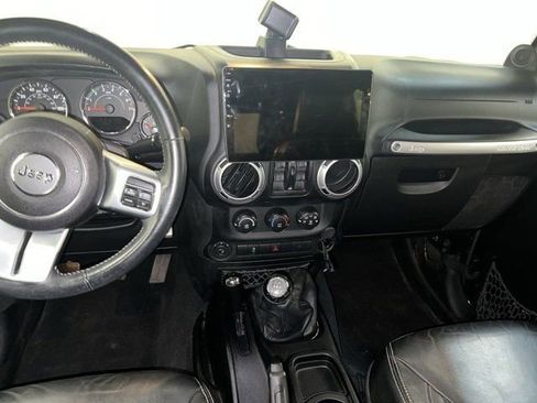 Used 2013 Jeep Wrangler Sport image 33