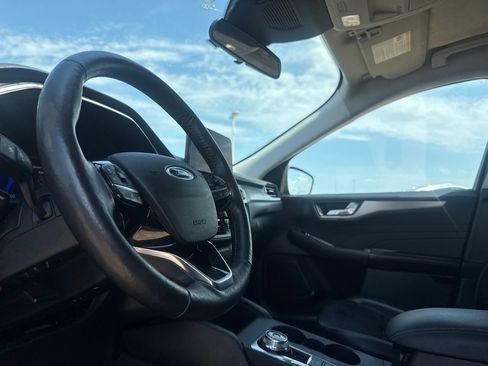 Used 2021 Ford Escape SEL w/ Technology Package FWD image 35