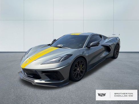 Used 2022 Chevrolet Corvette Stingray Preferred Cpe w/ Z51 Performance Package RWD image 1