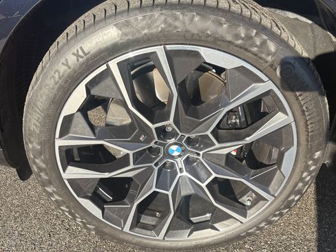 Used 2024 BMW X7 M60i w/ Executive Package image 12