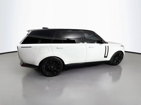 Used 2022 Land Rover Range Rover Long Wheelbase SE AWD/4WD image 4