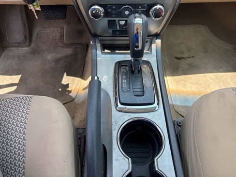 Used 2012 Ford Fusion SE FWD image 18