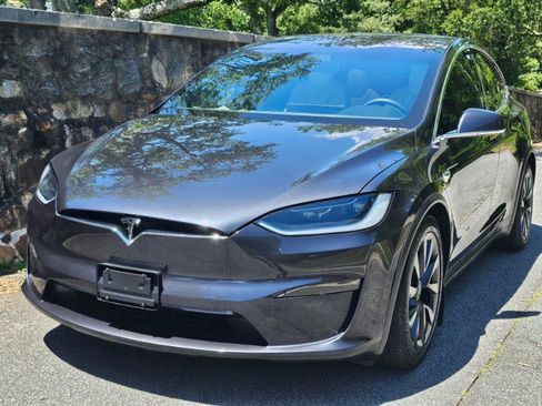 Used 2023 Tesla Model X AWD/4WD image 14