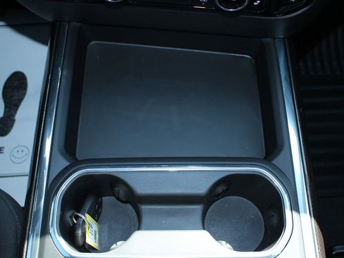 Used 2025 Chevrolet Silverado 1500 LT image 21