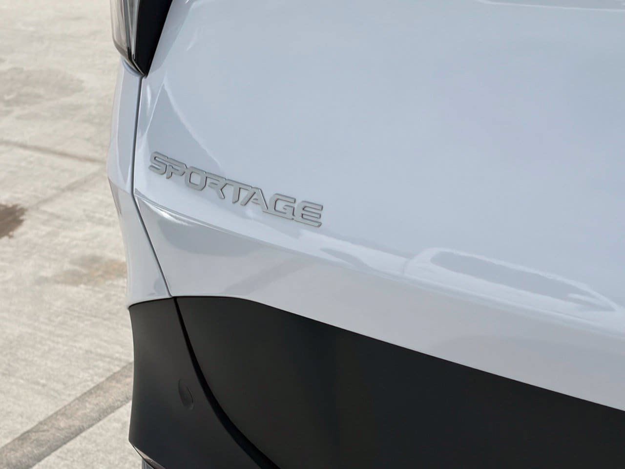 Used 2026 Kia Sportage LX FWD image 4
