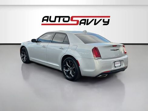 Used 2023 Chrysler 300 S RWD image 5