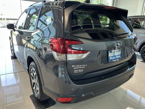 Used 2024 Subaru Forester Premium AWD/4WD image 10
