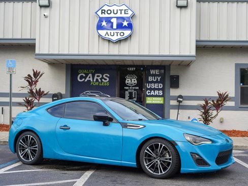 Used 2013 Scion FR-S RWD image 3
