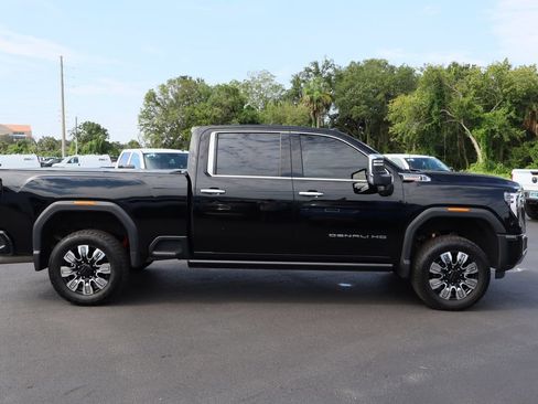 Certified 2024 GMC Sierra 3500 Denali w/ Denali Reserve Package AWD/4WD image 10