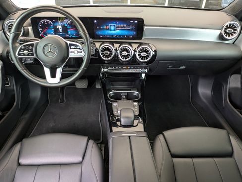 Used 2021 Mercedes-Benz A 220 image 15