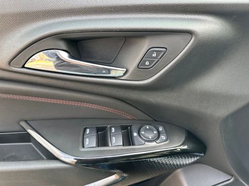 Certified 2024 Chevrolet Trax RS w/ Driver Confidence Package image 16