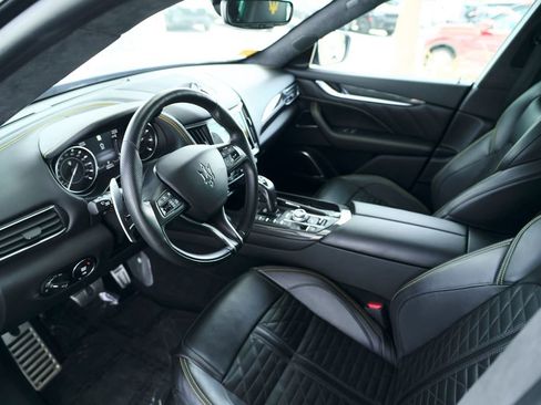 Used 2022 Maserati Levante F Tributo AWD/4WD image 3