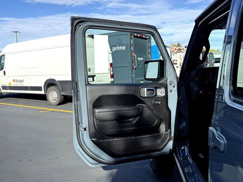 New 2026 Jeep Gladiator Rubicon w/ Safety Group image 11