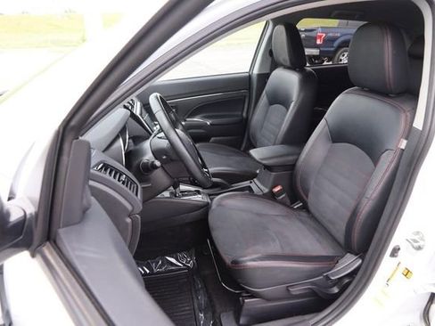 Used 2024 Mitsubishi Outlander Sport SE AWD/4WD image 8
