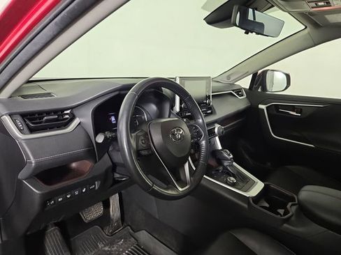 Used 2021 Toyota RAV4 Limited AWD/4WD image 15